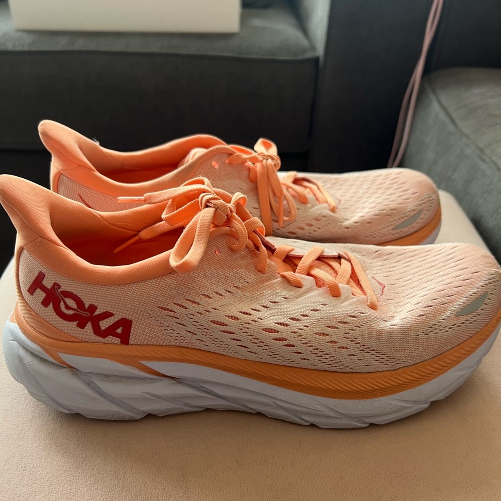 Hokas Clifton 8 Running Shoes Orange